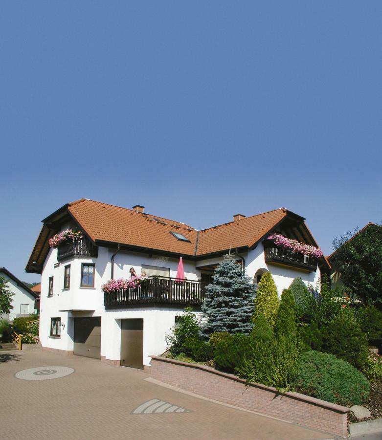 Gaestehaus Klein Hilders Buitenkant foto